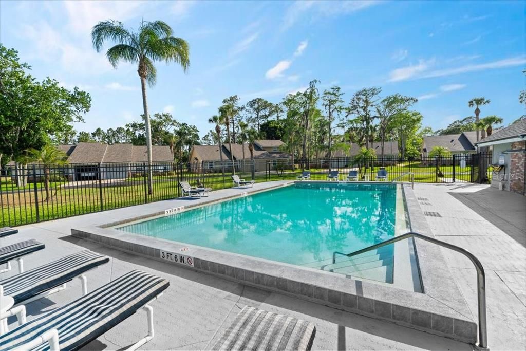 For Sale: $200,000 (2 beds, 2 baths, 1165 Square Feet)