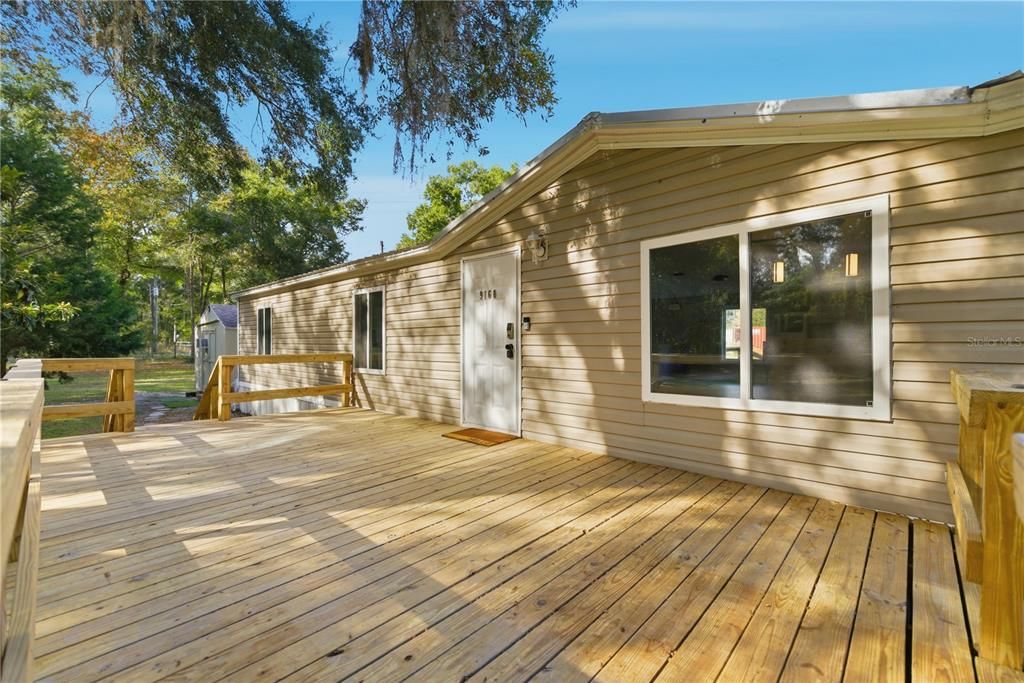 На продажу: $300,000 (4 спален, 2 ванн, 1782 Квадратных фут)