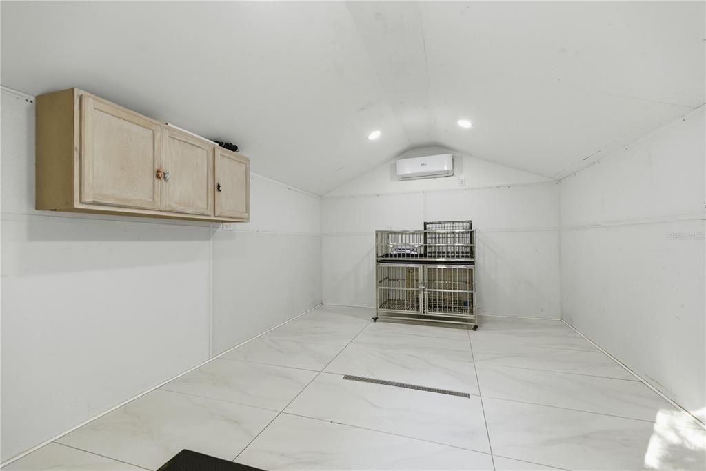 На продажу: $300,000 (4 спален, 2 ванн, 1782 Квадратных фут)