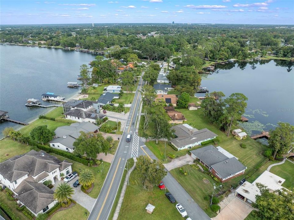 For Sale: $699,900 (3 beds, 2 baths, 1896 Square Feet)