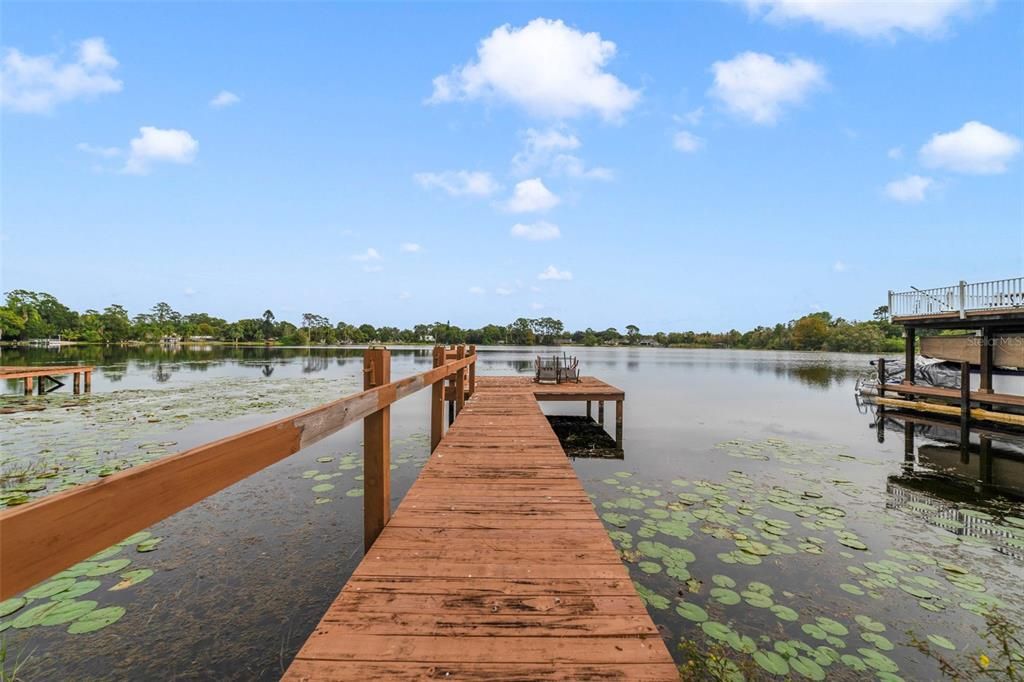 For Sale: $699,900 (3 beds, 2 baths, 1896 Square Feet)