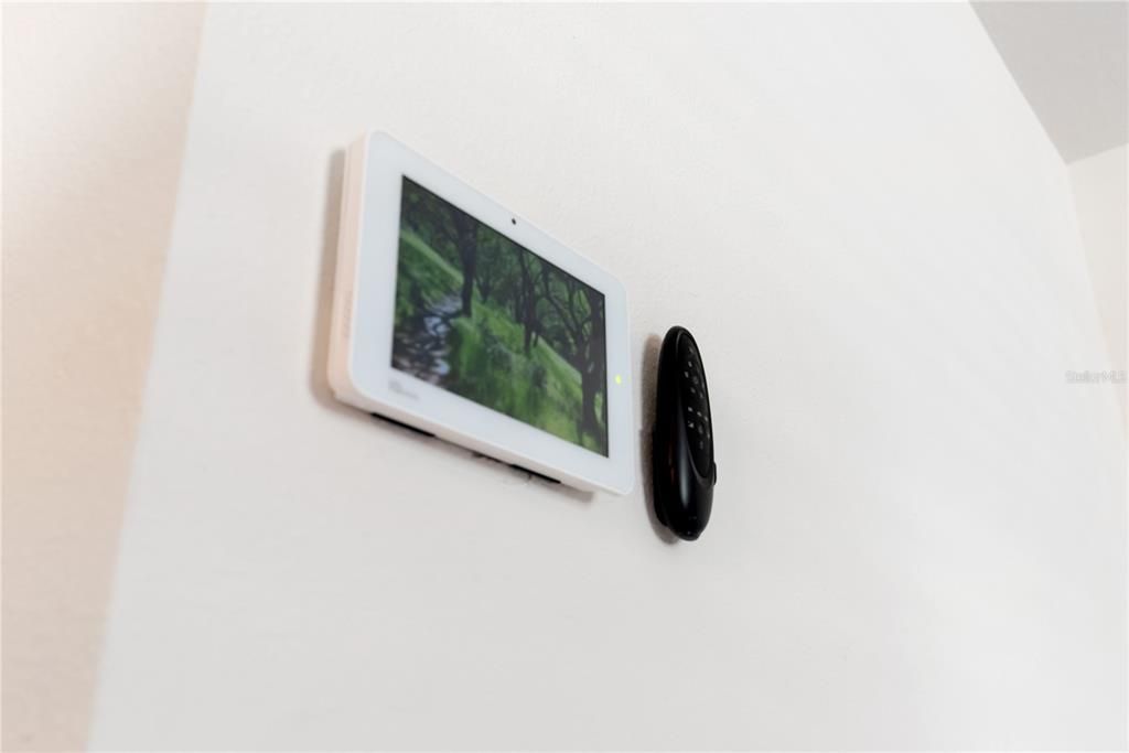 Active With Contract: $339,950 (4 beds, 2 baths, 1828 Square Feet)