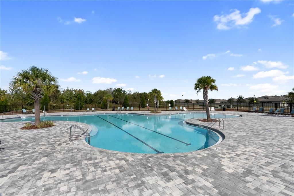 Active With Contract: $339,950 (4 beds, 2 baths, 1828 Square Feet)