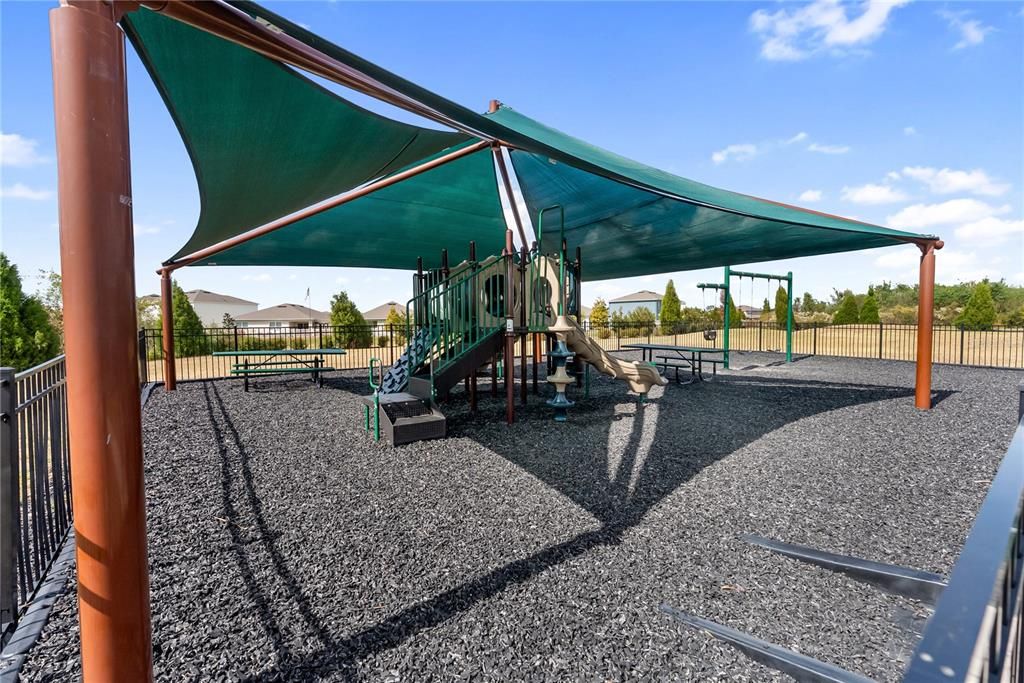 Active With Contract: $339,950 (4 beds, 2 baths, 1828 Square Feet)