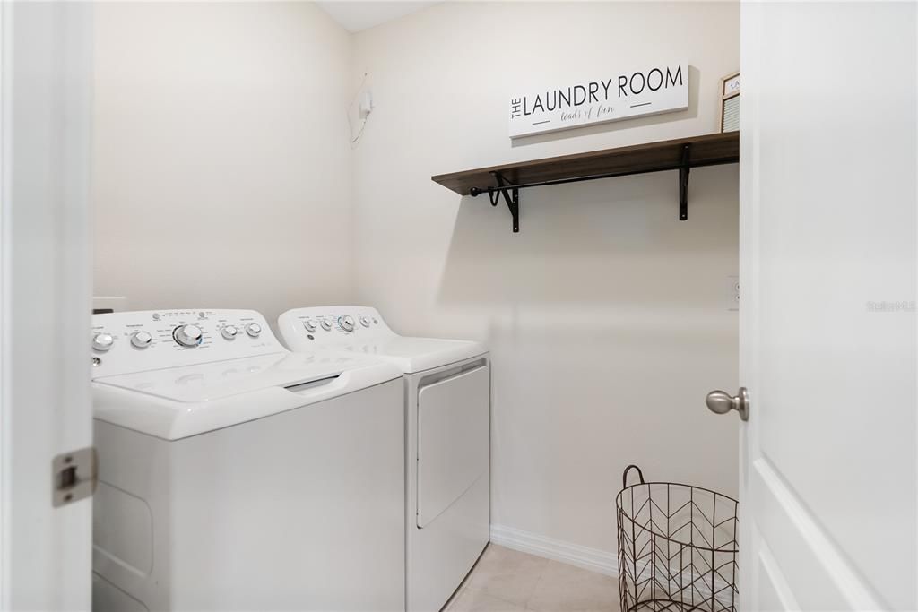 Active With Contract: $339,950 (4 beds, 2 baths, 1828 Square Feet)