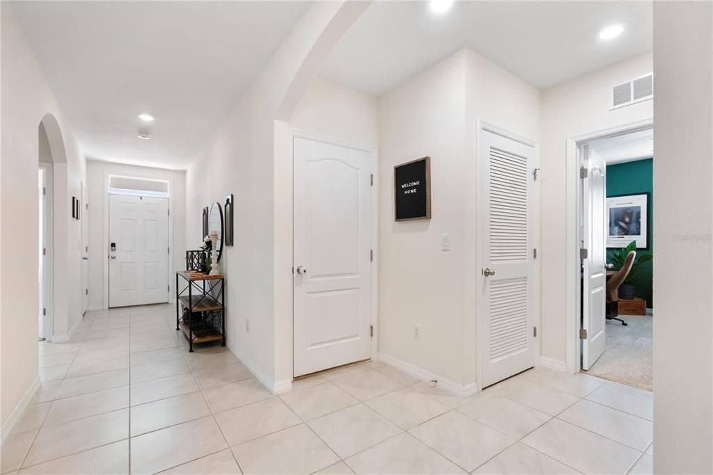 Active With Contract: $339,950 (4 beds, 2 baths, 1828 Square Feet)