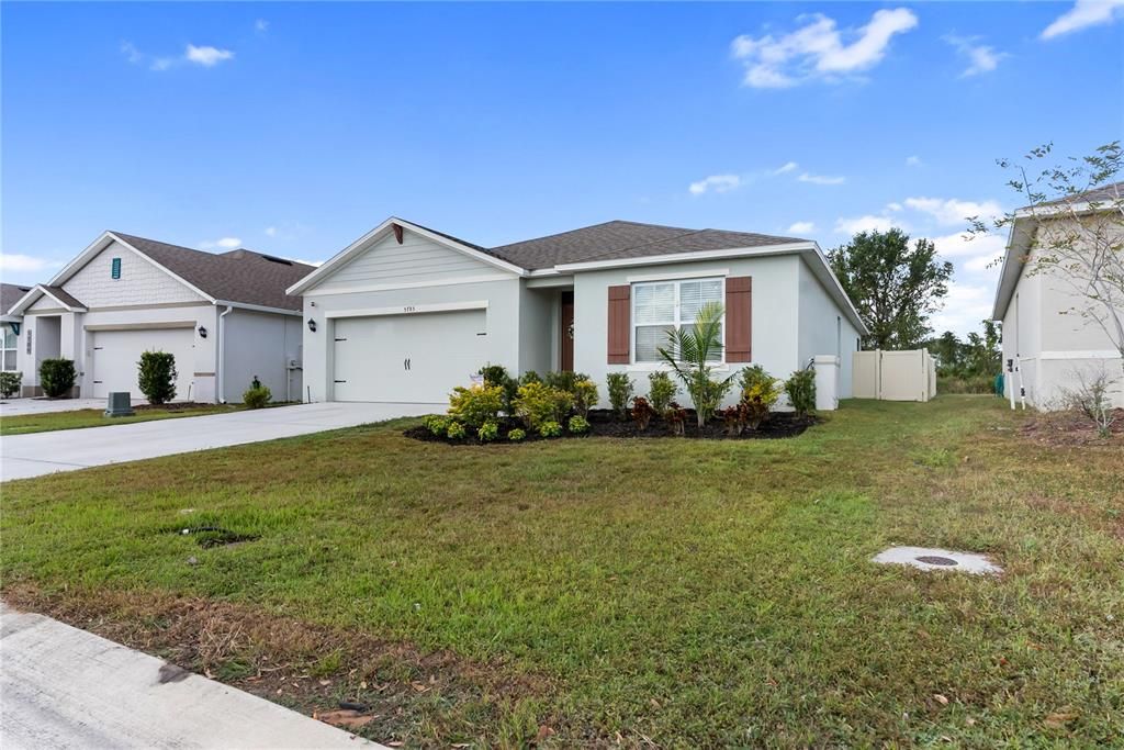 Active With Contract: $339,950 (4 beds, 2 baths, 1828 Square Feet)