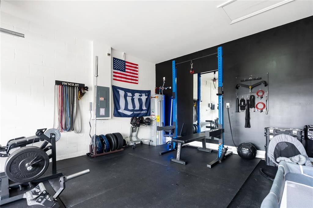 Active With Contract: $339,950 (4 beds, 2 baths, 1828 Square Feet)