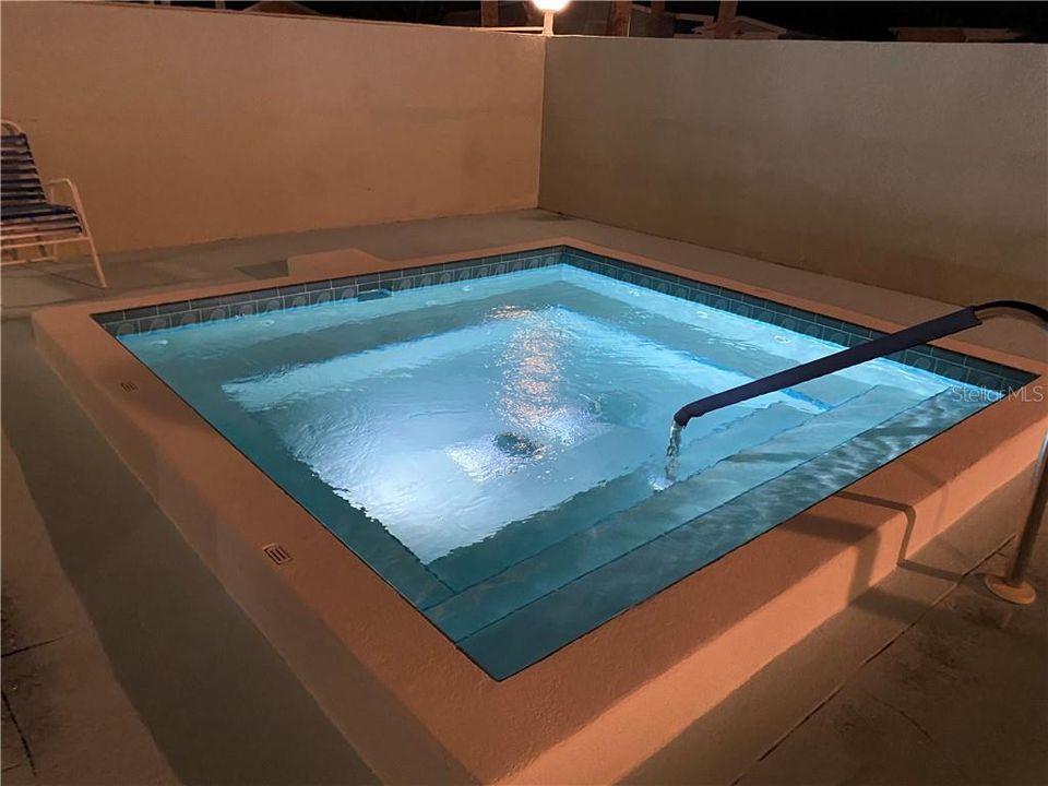 В аренду: $1,800 (2 спален, 2 ванн, 1008 Квадратных фут)