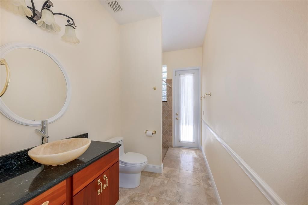 For Sale: $499,900 (3 beds, 3 baths, 2259 Square Feet)