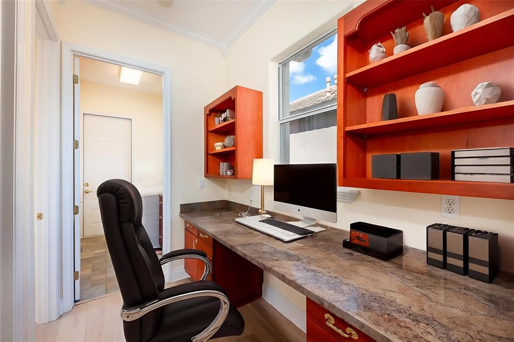 For Sale: $499,900 (3 beds, 3 baths, 2259 Square Feet)