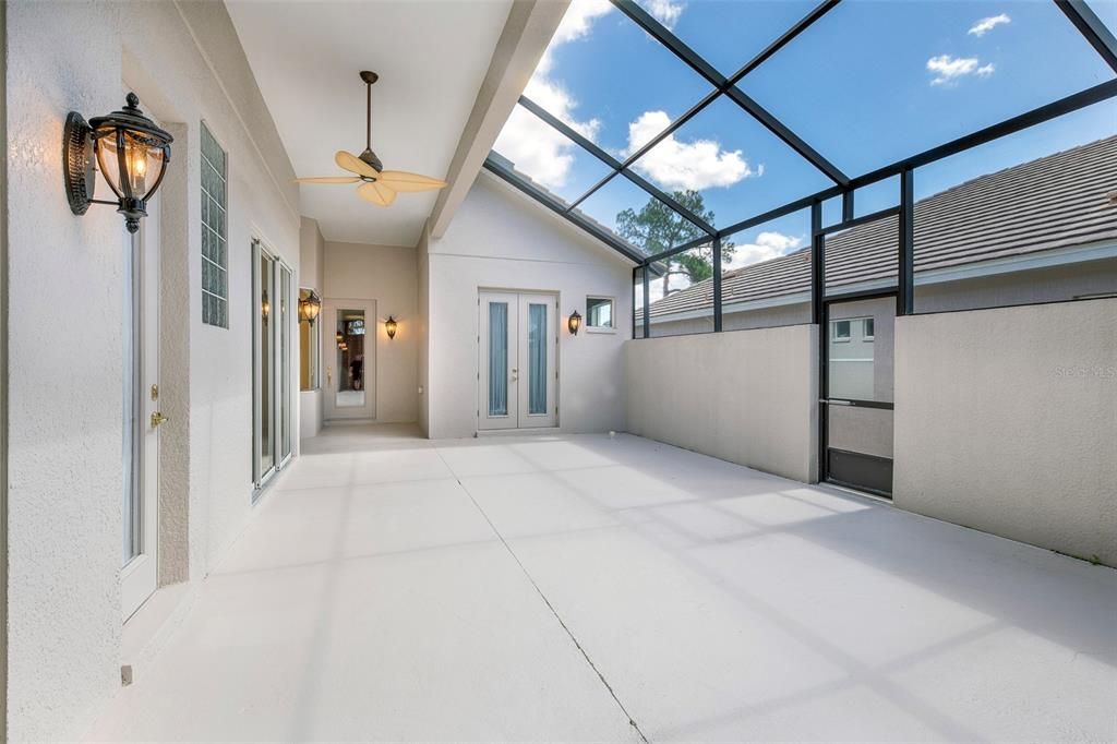 For Sale: $499,900 (3 beds, 3 baths, 2259 Square Feet)