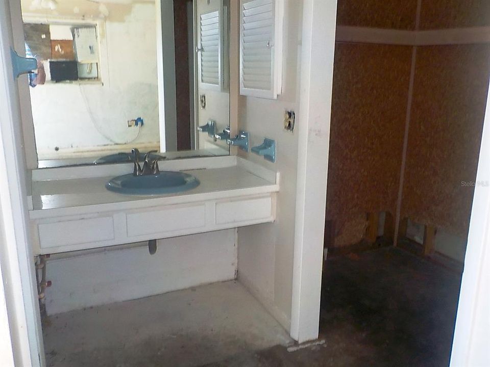 待售: $152,000 (3 贝兹, 2 浴室, 1593 平方英尺)