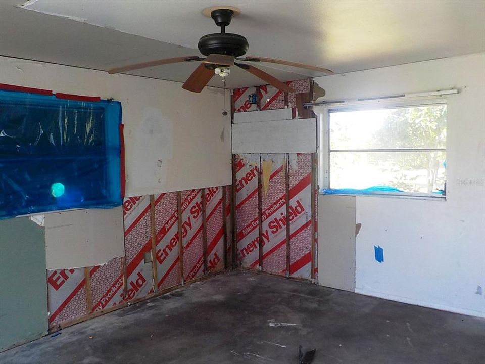 待售: $152,000 (3 贝兹, 2 浴室, 1593 平方英尺)