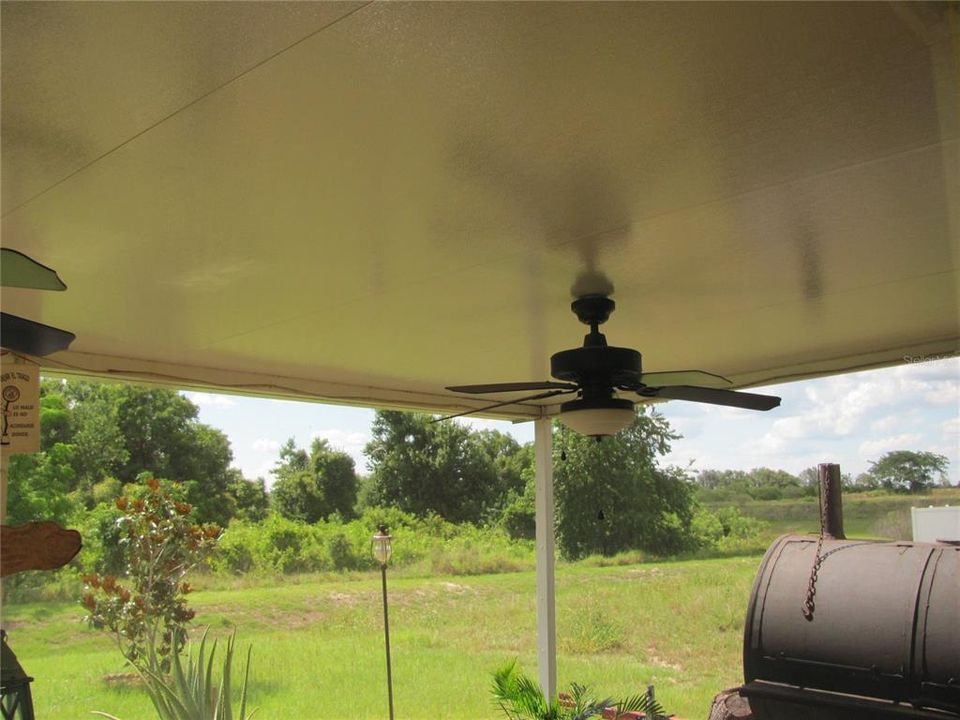 En Renta: $2,000 (4 camas, 2 baños, 2050 Pies cuadrados)