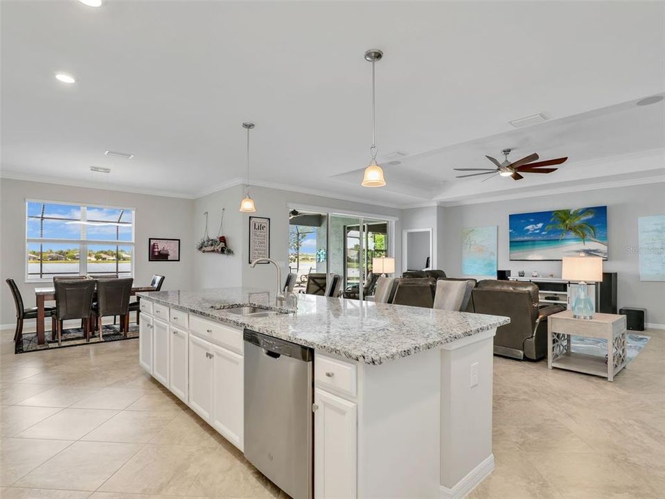 待售: $849,900 (3 贝兹, 3 浴室, 2445 平方英尺)