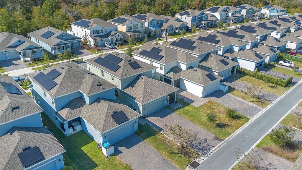 For Sale: $550,000 (5 beds, 3 baths, 2452 Square Feet)