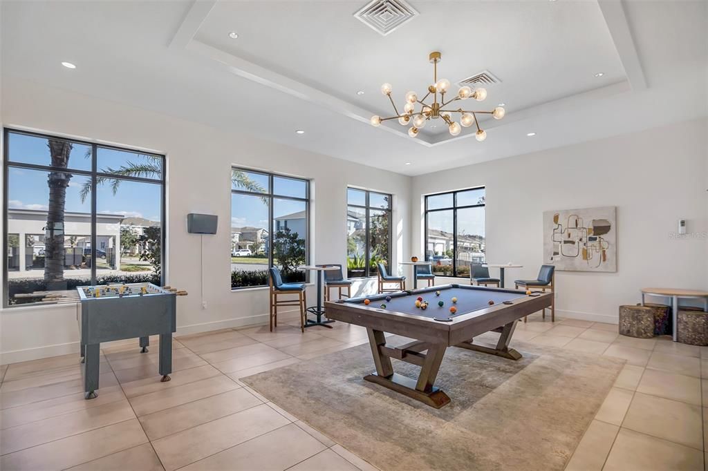 For Sale: $550,000 (5 beds, 3 baths, 2452 Square Feet)