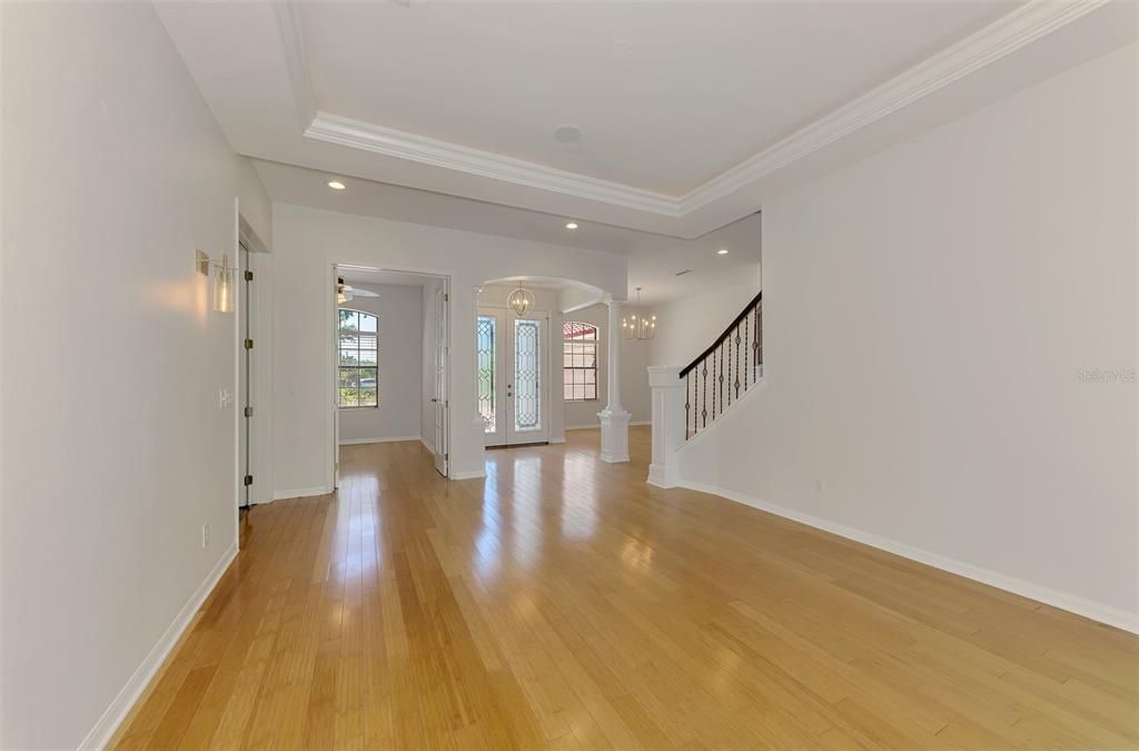 For Sale: $925,000 (4 beds, 3 baths, 3577 Square Feet)