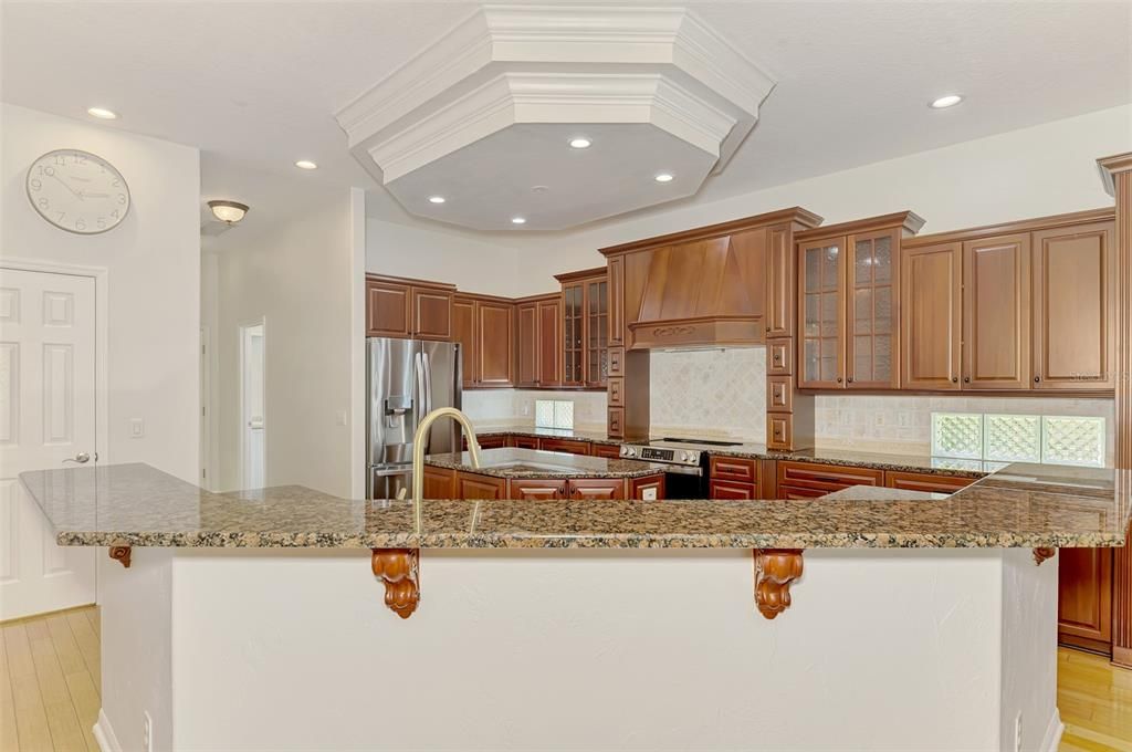 For Sale: $925,000 (4 beds, 3 baths, 3577 Square Feet)
