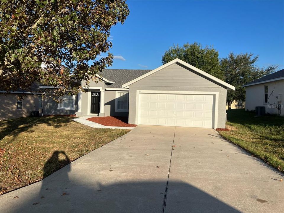 For Sale: $260,000 (3 beds, 2 baths, 1250 Square Feet)