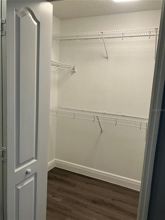 For Sale: $260,000 (3 beds, 2 baths, 1250 Square Feet)