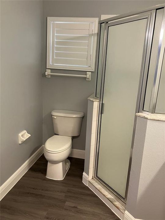 For Sale: $260,000 (3 beds, 2 baths, 1250 Square Feet)