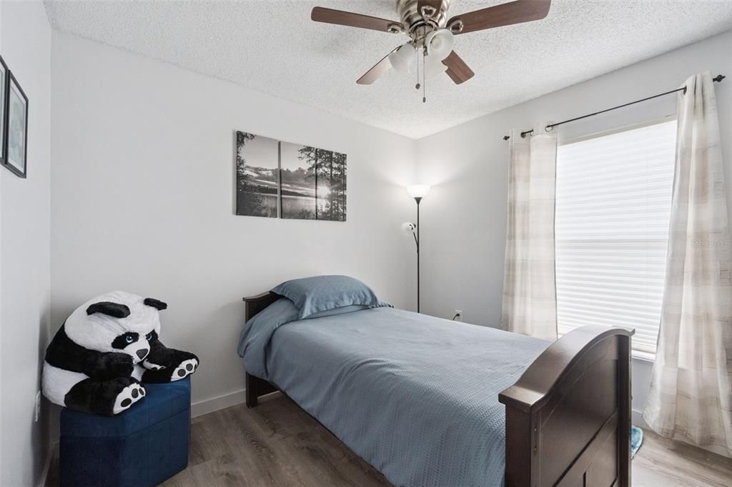 For Sale: $365,000 (3 beds, 2 baths, 1148 Square Feet)