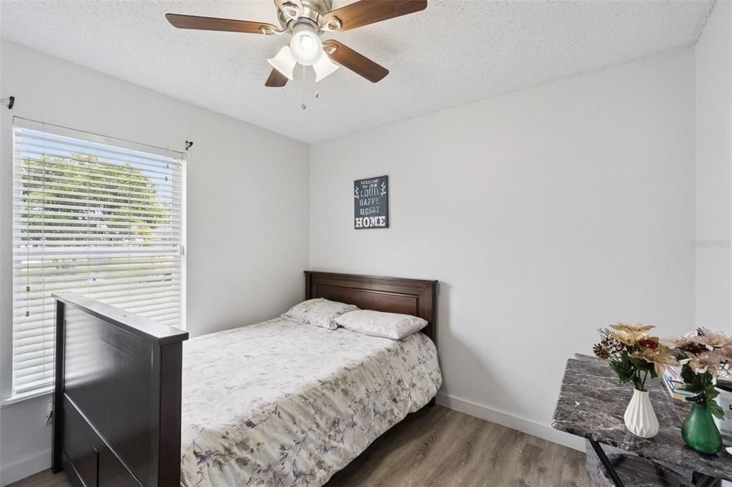 For Sale: $365,000 (3 beds, 2 baths, 1148 Square Feet)