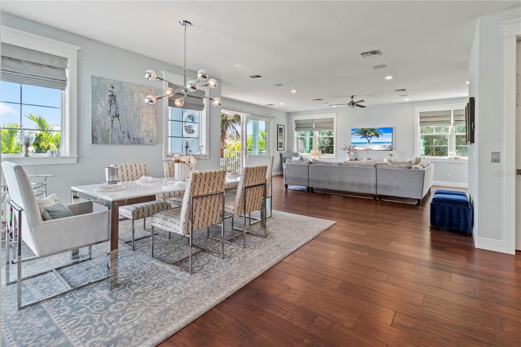 待售: $5,000,000 (4 贝兹, 4 浴室, 3385 平方英尺)