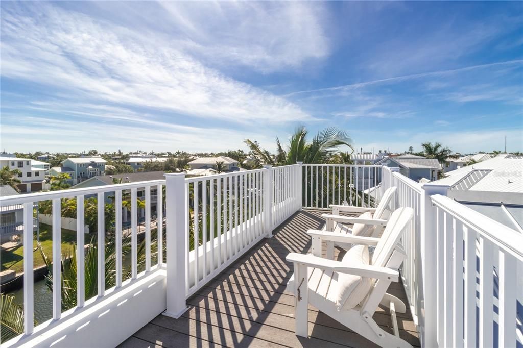 待售: $5,000,000 (4 贝兹, 4 浴室, 3385 平方英尺)