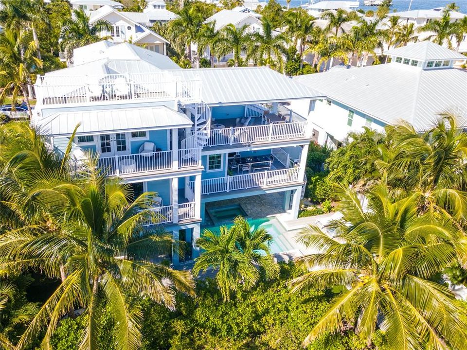 待售: $5,000,000 (4 贝兹, 4 浴室, 3385 平方英尺)