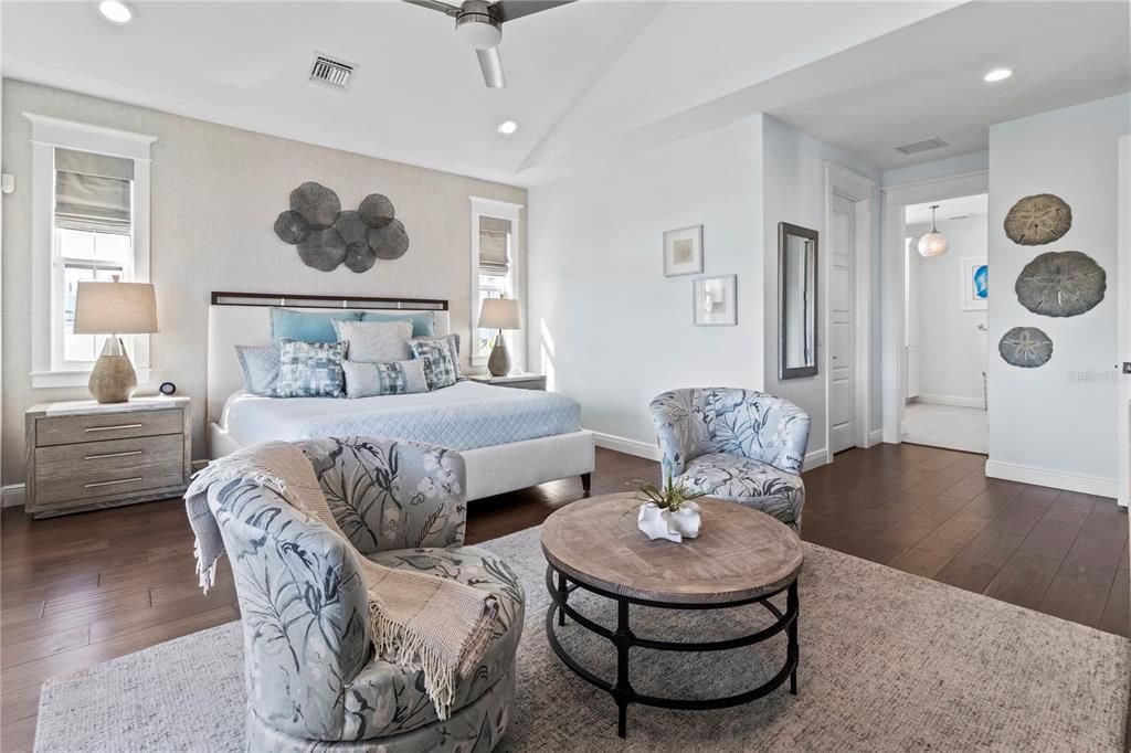 待售: $5,000,000 (4 贝兹, 4 浴室, 3385 平方英尺)