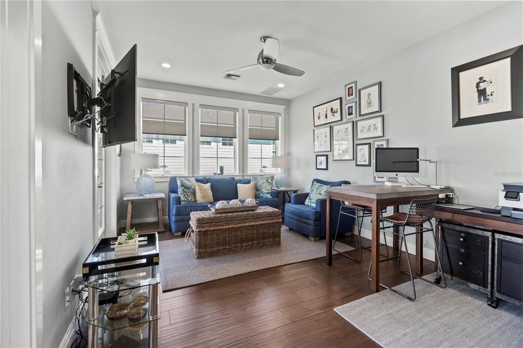 待售: $5,000,000 (4 贝兹, 4 浴室, 3385 平方英尺)