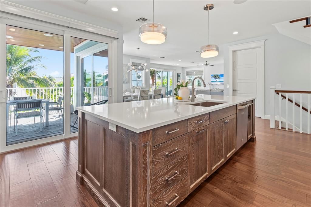 待售: $5,000,000 (4 贝兹, 4 浴室, 3385 平方英尺)