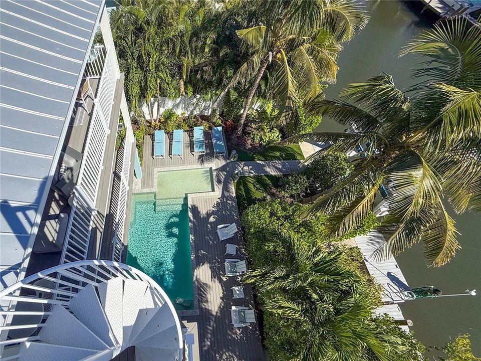 待售: $5,000,000 (4 贝兹, 4 浴室, 3385 平方英尺)