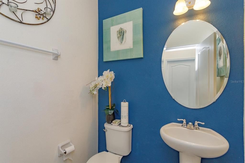 For Sale: $825,000 (4 beds, 3 baths, 3800 Square Feet)