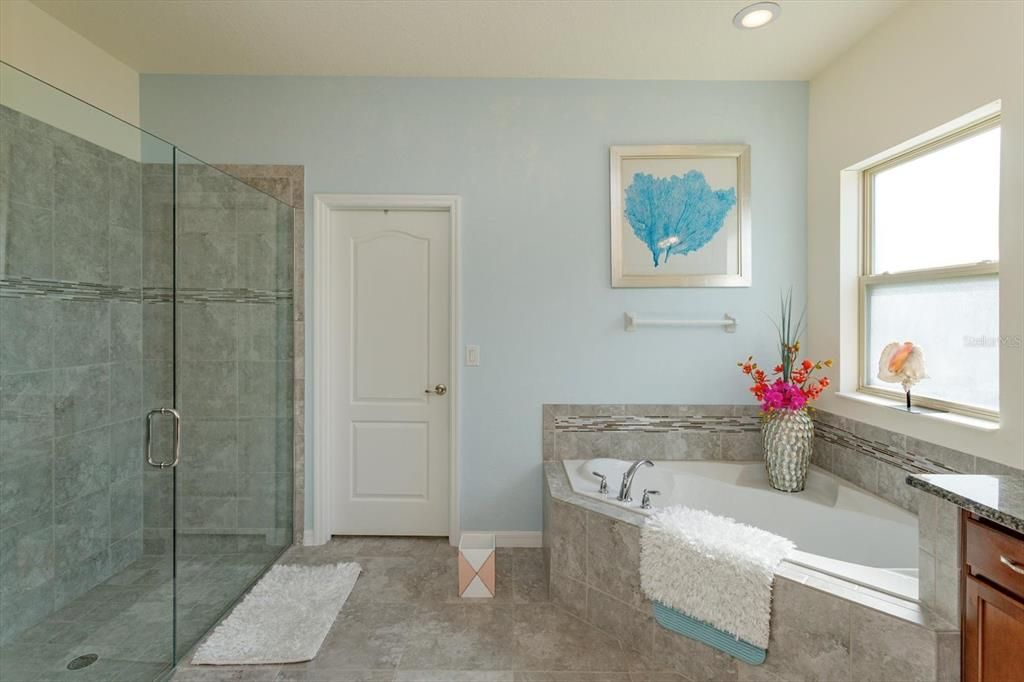 For Sale: $825,000 (4 beds, 3 baths, 3800 Square Feet)