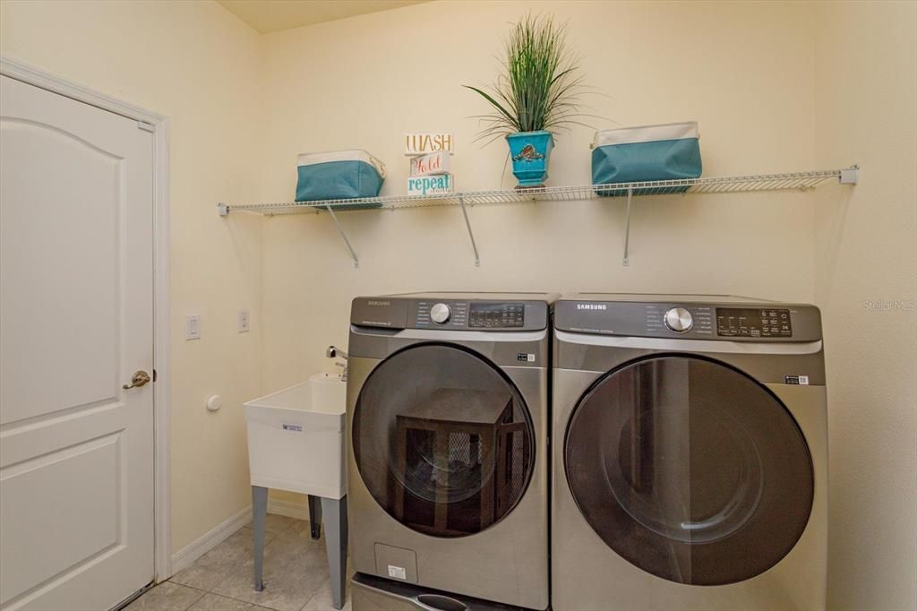 For Sale: $825,000 (4 beds, 3 baths, 3800 Square Feet)