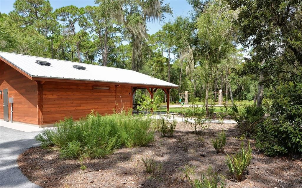 Active With Contract: $595,000 (3 beds, 3 baths, 2218 Square Feet)