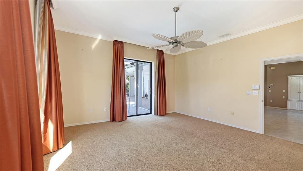 Active With Contract: $595,000 (3 beds, 3 baths, 2218 Square Feet)