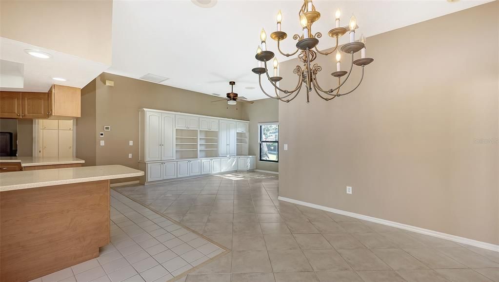 Active With Contract: $595,000 (3 beds, 3 baths, 2218 Square Feet)