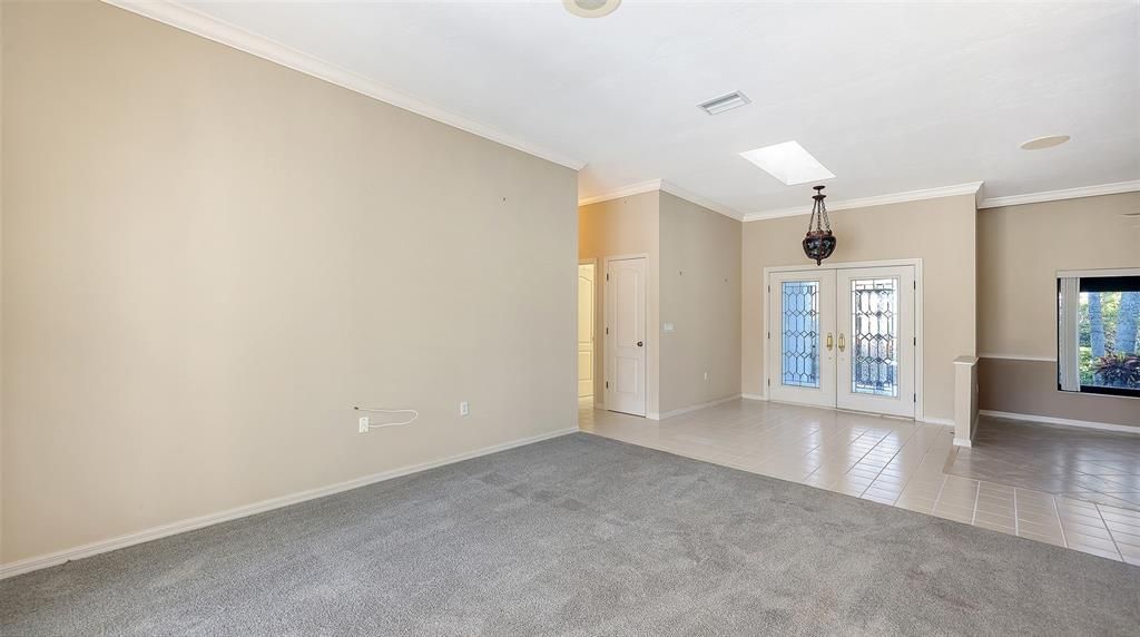 Active With Contract: $595,000 (3 beds, 3 baths, 2218 Square Feet)