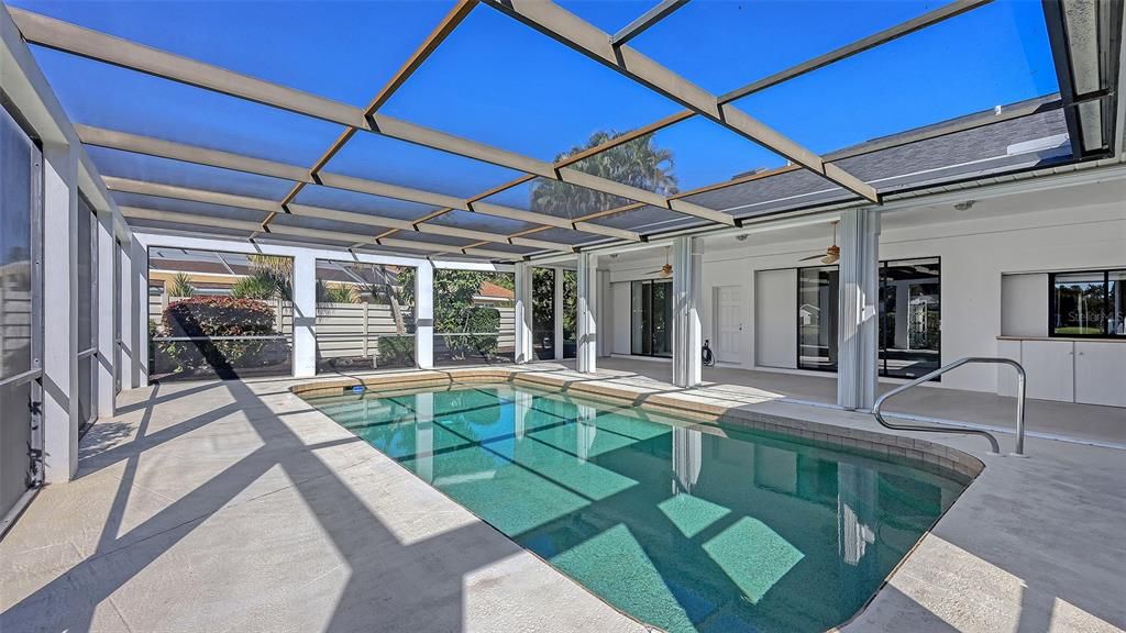 Active With Contract: $595,000 (3 beds, 3 baths, 2218 Square Feet)