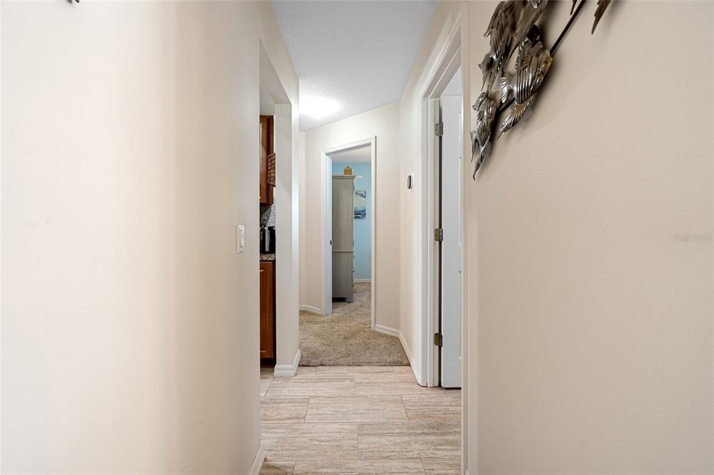 For Sale: $379,900 (3 beds, 2 baths, 1999 Square Feet)