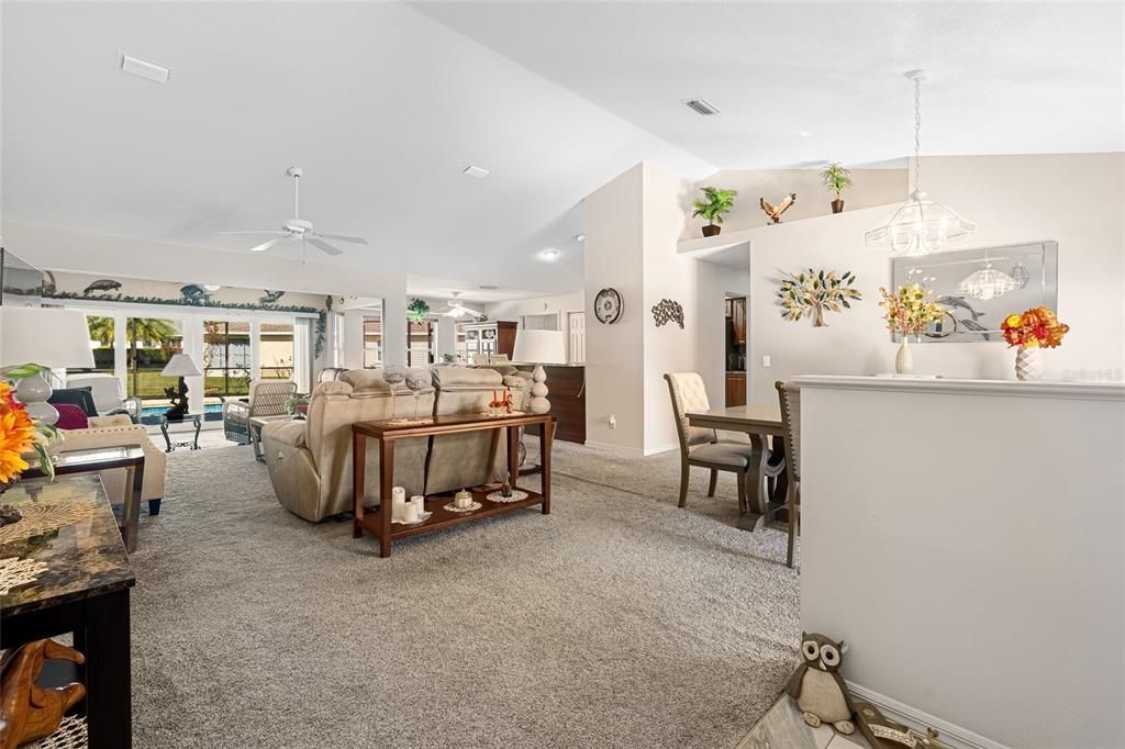 For Sale: $379,900 (3 beds, 2 baths, 1999 Square Feet)