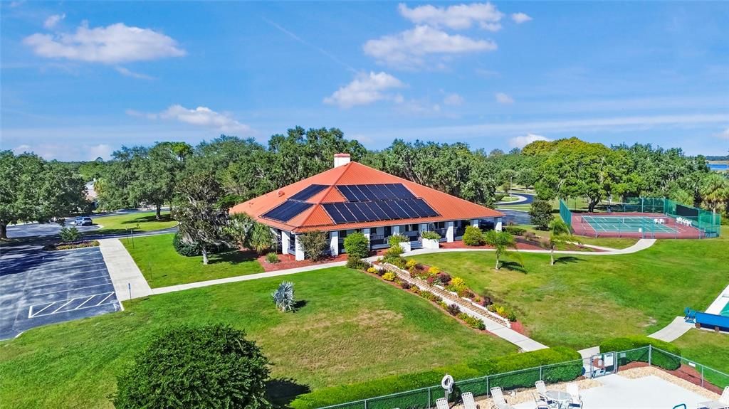 For Sale: $379,900 (3 beds, 2 baths, 1999 Square Feet)