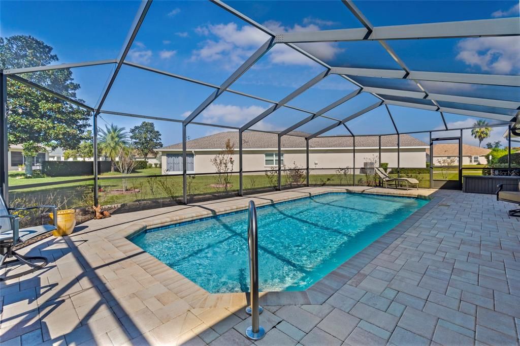 For Sale: $379,900 (3 beds, 2 baths, 1999 Square Feet)