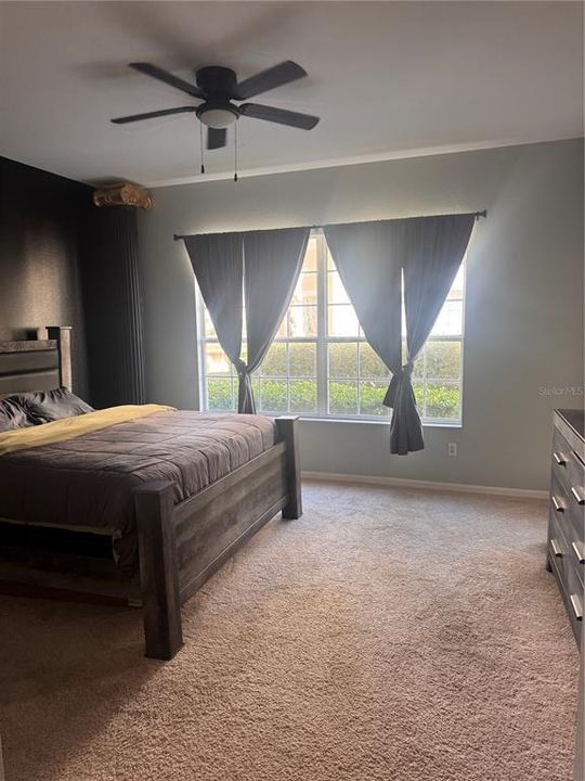 For Sale: $393,500 (3 beds, 2 baths, 1789 Square Feet)