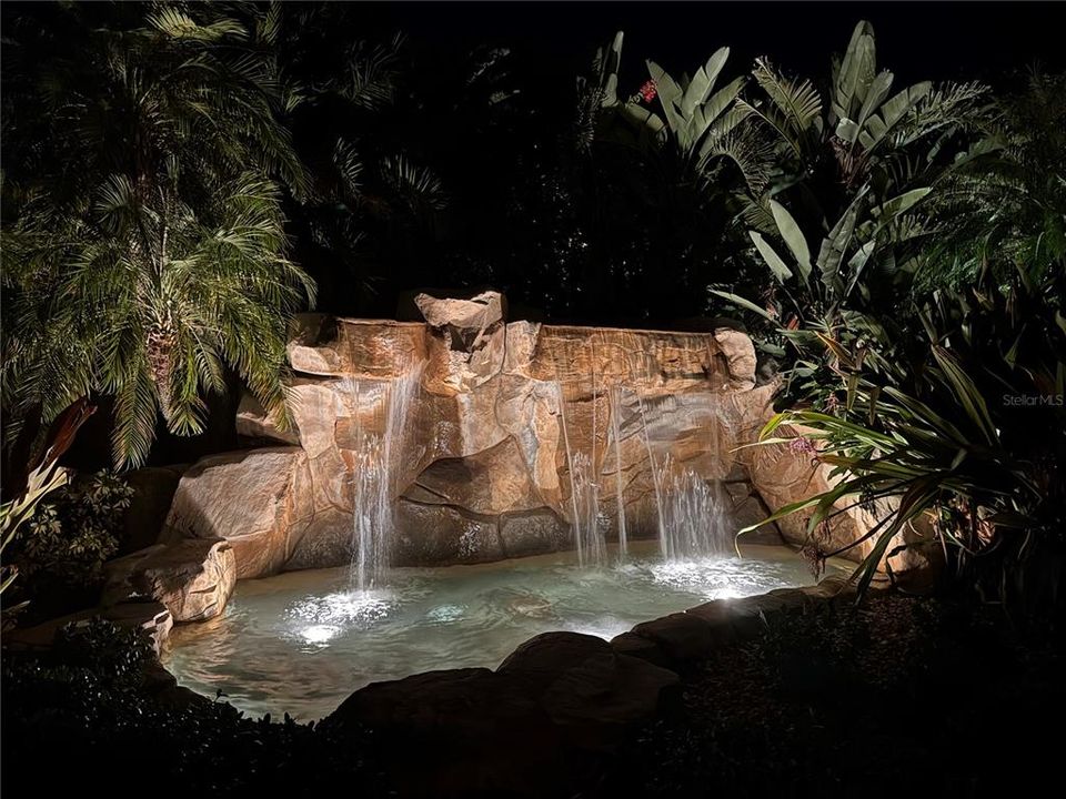 For Sale: $393,500 (3 beds, 2 baths, 1789 Square Feet)